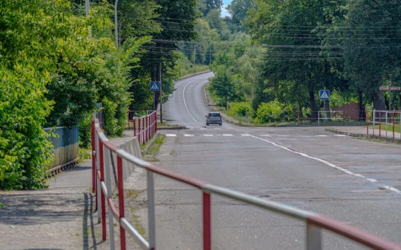 Попит на електромобілі в Україні знизився на 44%