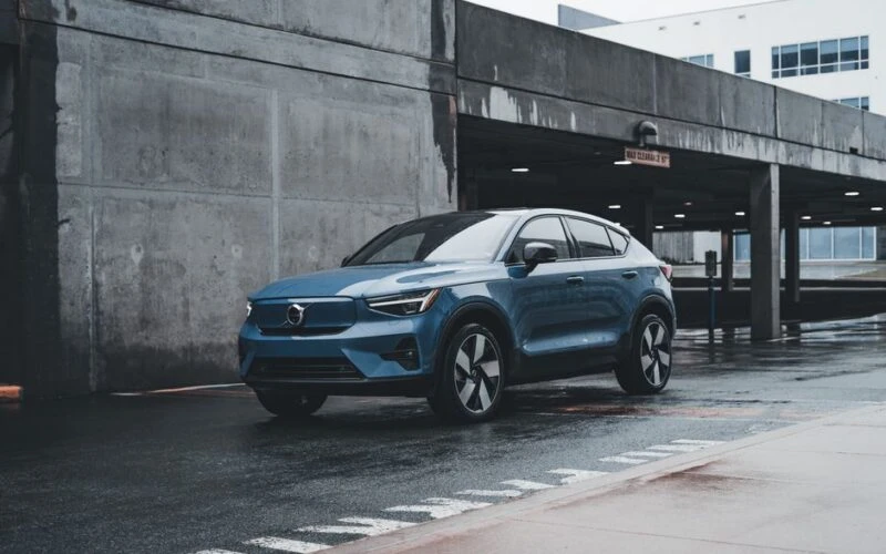 Volvo припиняє виробництво електричного EX40 у США до 2027 року