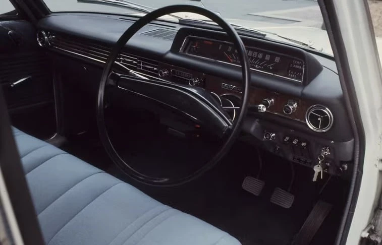 Mitsubishi Debonair