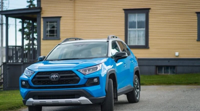 Toyota збільшує продажі електромобілів попри ринкові труднощі